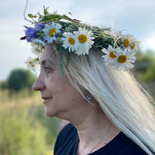 Managing MENOPAUSE symptoms with Crystals & other complimentary therapies